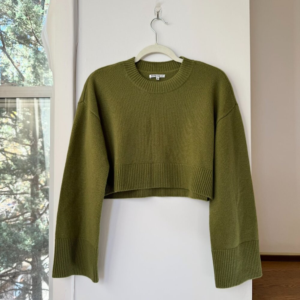 Reformation Paloma Cropped Cashmere Crew Sweater Pear Green XS - Picture 5 of 14